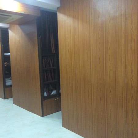 Zara Dormitory Мумбаи Экстерьер фото