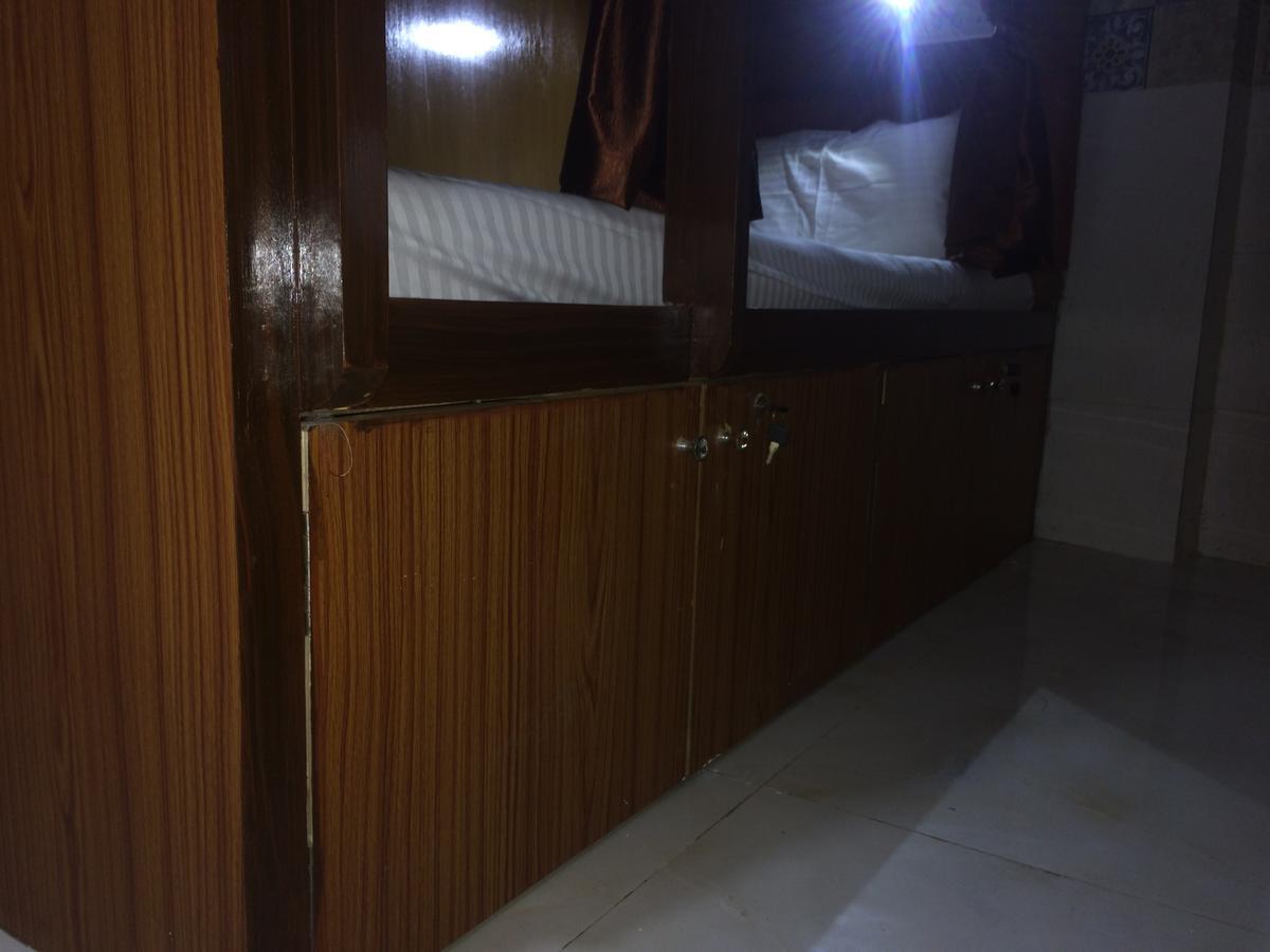 Zara Dormitory Мумбаи Экстерьер фото